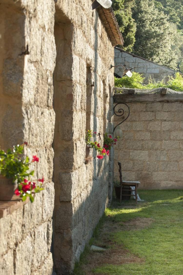 Le Hameau De Saparale サルテーヌ エクステリア 写真